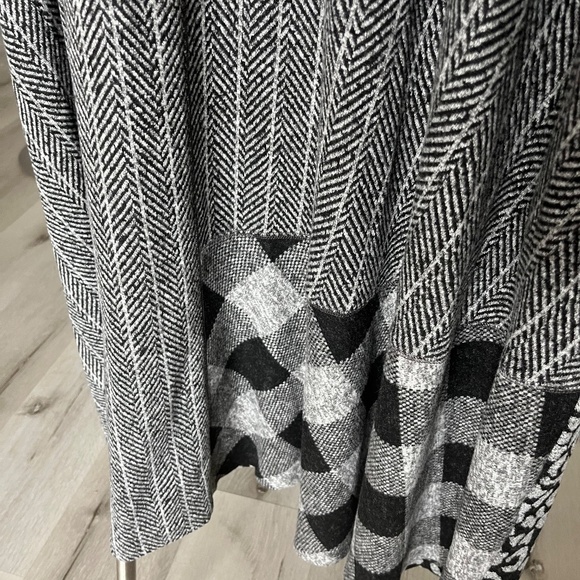 Grey dress with plaid and animal print 12-14 - Picture 10 of 16